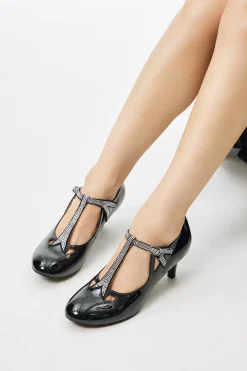 BABEYOND Shoes | Rhinestone<Closed Toe T-Strap Rhinestone Pumps