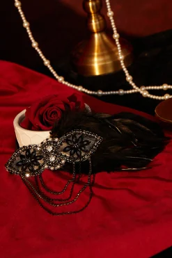 BABEYOND Feather | Feather<Dazzling Beaded Floral Feather Headband