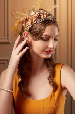 BABEYOND Fascinators<Elegant Rhinestones Feather Mesh Veil Fascinator