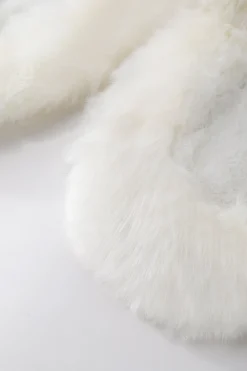 BABEYOND Shawls & Scarves | Vintage<Gorgeous Faux Fur Wrap Evening Cape